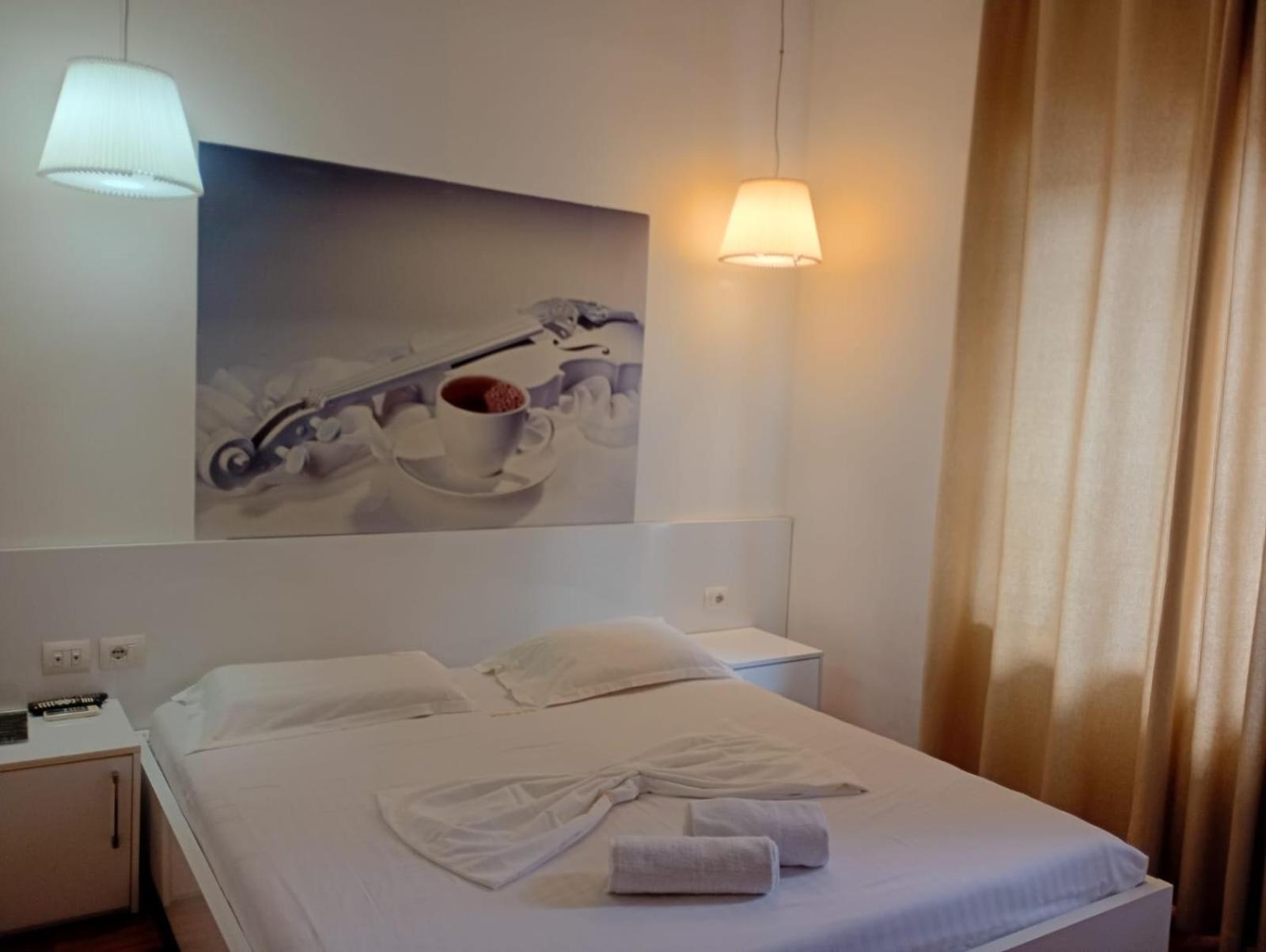 Boutique Artist Hotel Tirana Exterior photo