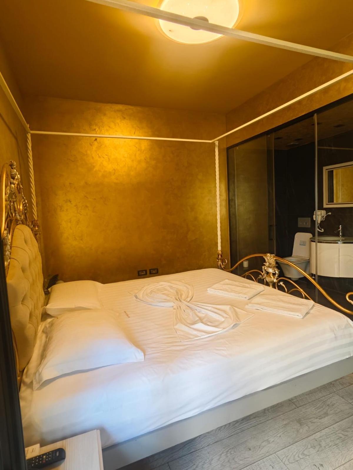 Boutique Artist Hotel Tirana Exterior photo